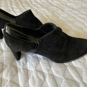 Stuart Weitzman Classic Black Heels